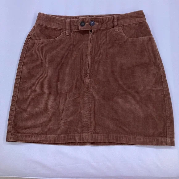 Hollister Ultra High-Rise Brown Corduroy Skirt - Picture 5 of 7